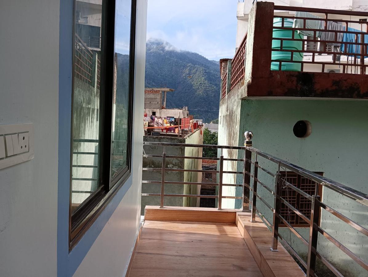 Crescent Moon Homestay Rishīkesh Exterior foto