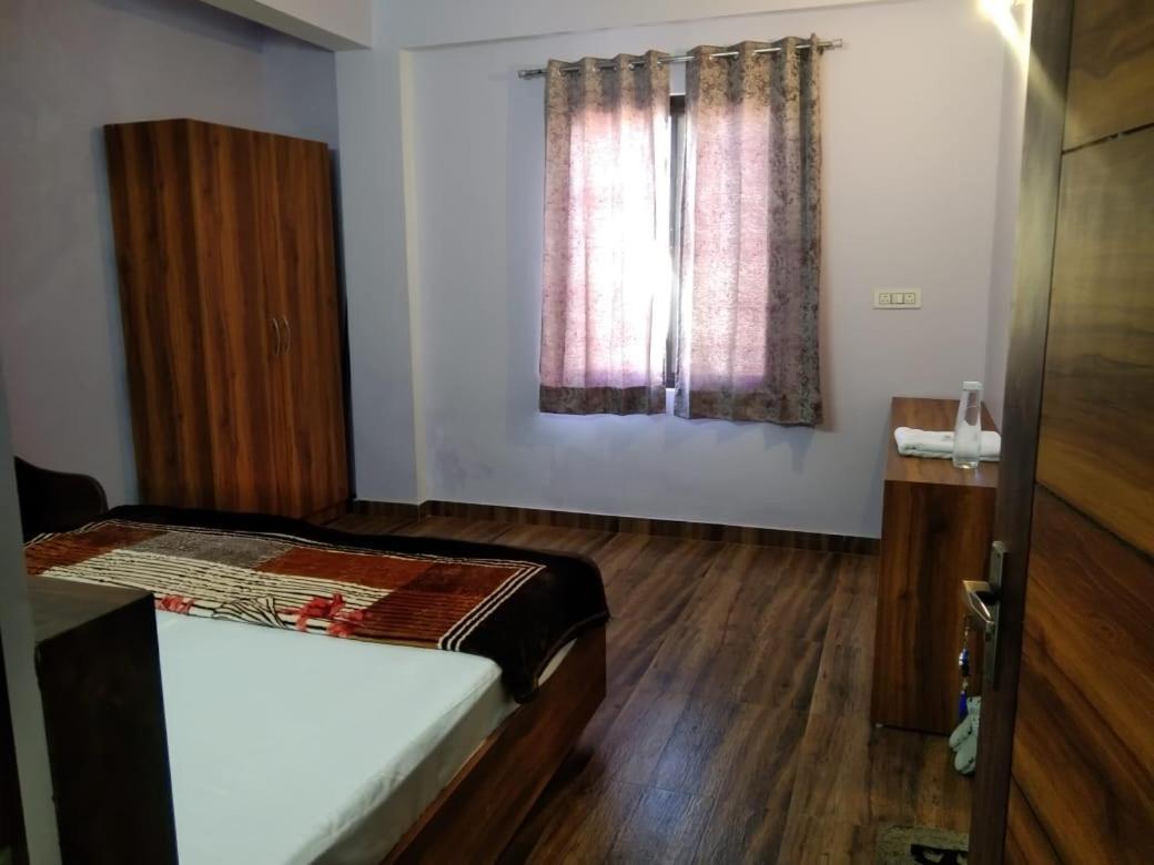 Crescent Moon Homestay Rishīkesh Quarto foto